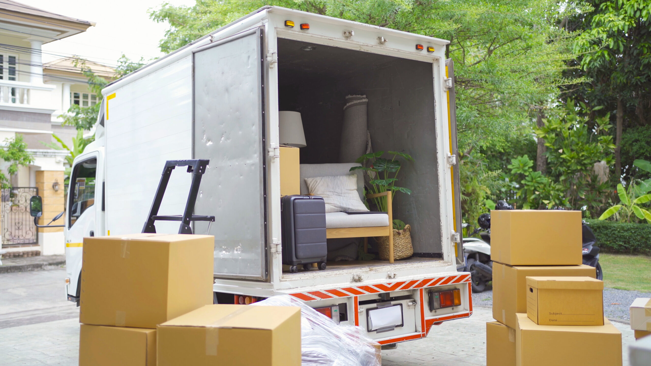 What Happens If You Move During a Divorce? 5 What Happens If You Move During a Divorce?